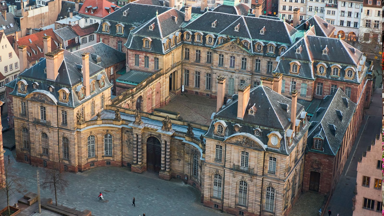 Free & Low-Cost Activities – Museums, concerts, and cultural events