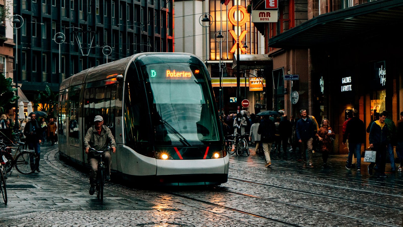 How to use Public Transport in Strasbourg – CTS system, tickets, and discounts